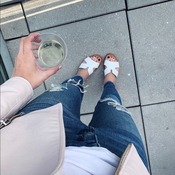 White sandals - Picture 3 of 3